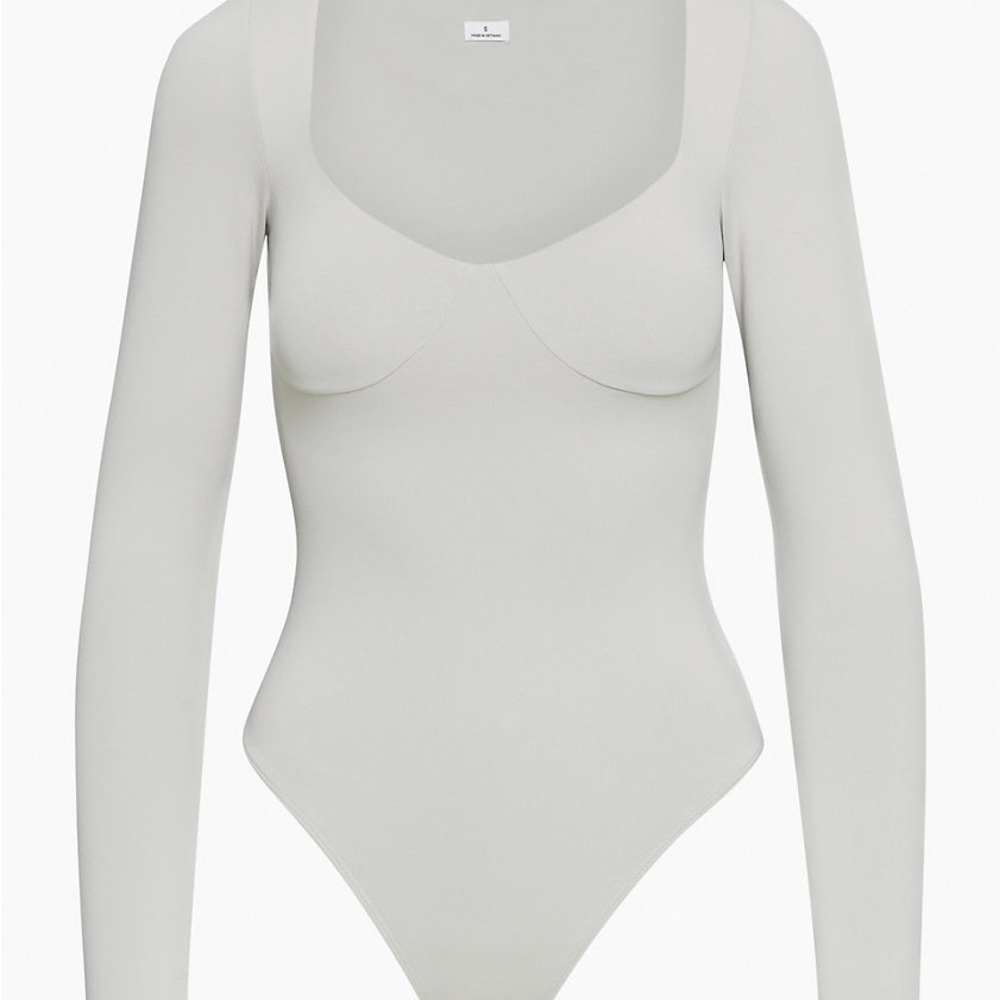 Aritzia Babaton Lange Contour Bodysuit in Opal Grey